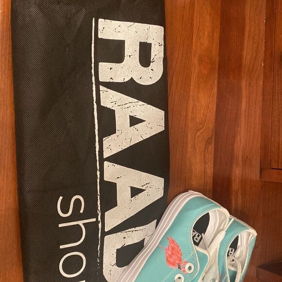 RAAD flamingo 🦩 print teal sneakers NWT size 5 - Picture 5 of 5